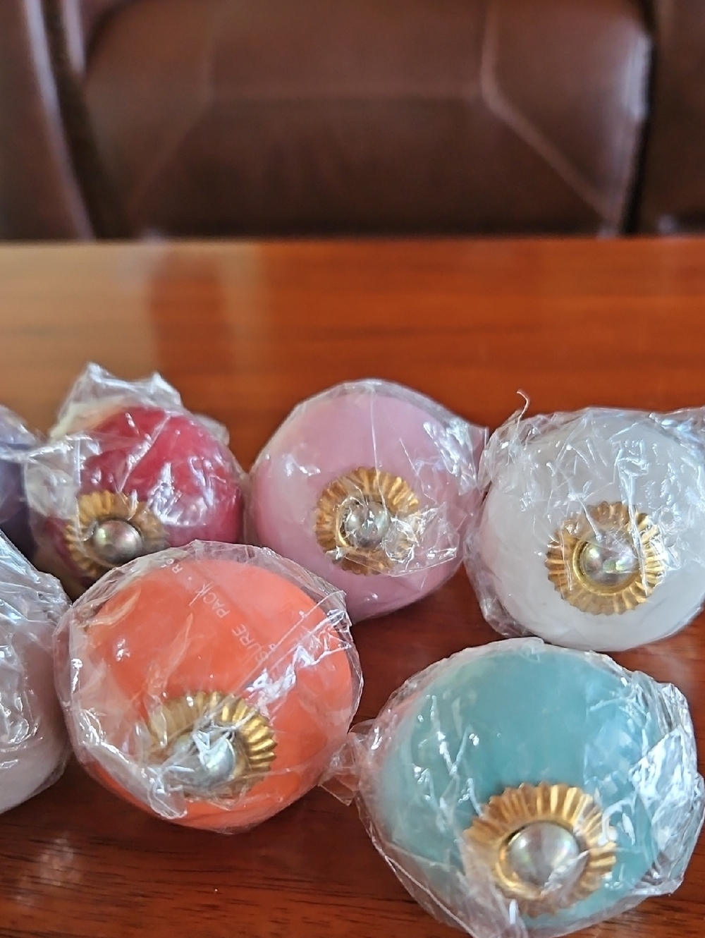 Knobs - Picture 2 of 3